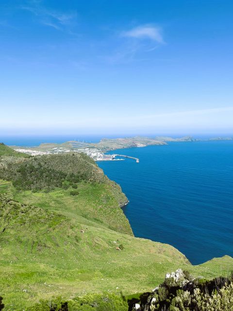 Madeira tour- Santana - Full Day - Discovering Traditional Straw-Roofed Houses in Santana