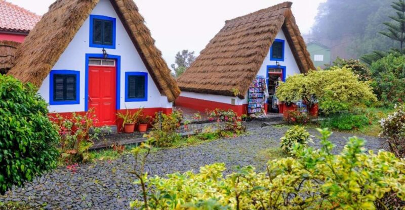 Madeira tour- Santana - Full Day - Ponta de São Lourenço’s Rocky Coastline and Views