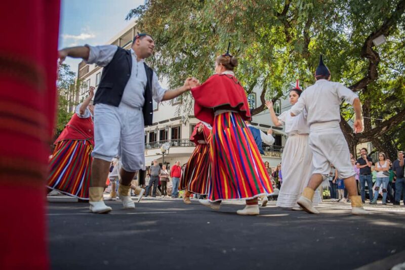 Madeira: Traditional Espetada Dinner with Folklore Show - Madeira’s Live Folklore Show and Traditional Music