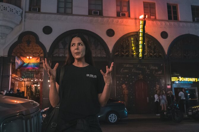 Madison Ghosts: Haunts, Spirits, and Poltergeists Walking Tour - The Role of the Guides and Their Telling Style