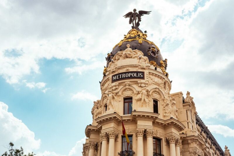 Madrid: 1.5-Hour Private Kick-Start Tour with a Local - Exploring Madrid’s Key Landmarks in 90 Minutes