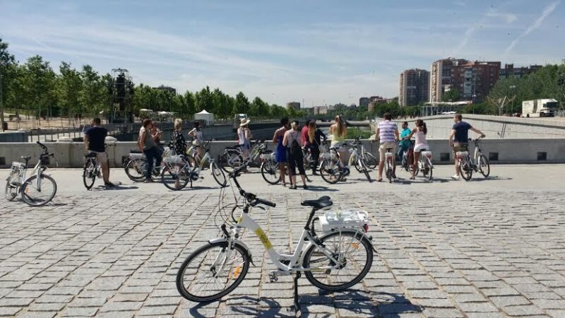 Madrid: 3-Hour Sightseeing Tour by Electric Bike - Starting Point and Overall Logistics