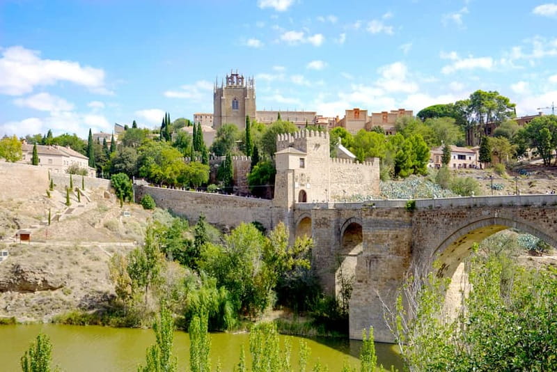 Madrid: 6-Hour Day Trip to Toledo with Guided Walking Tour - Free Time to Discover Toledo’s Hidden Corners