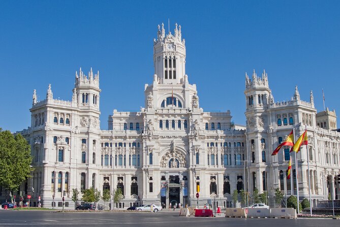 Madrid Airport MAD Round-Trip Private Transfer in Luxury Van - Key Points