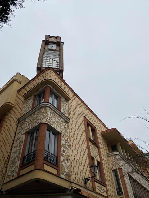 Madrid: Architecture tour Lavapiés&Rastro with an architect - The Extension of Reina Sofía and Residential Architecture