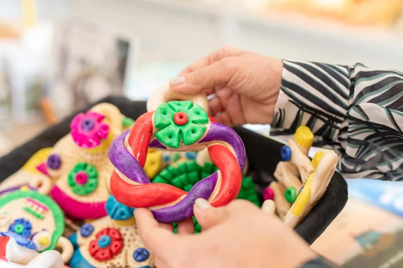 Madrid: Artisan Walking Tour through Chueca, Las Salelas and Malasaña - Logistics and Group Size