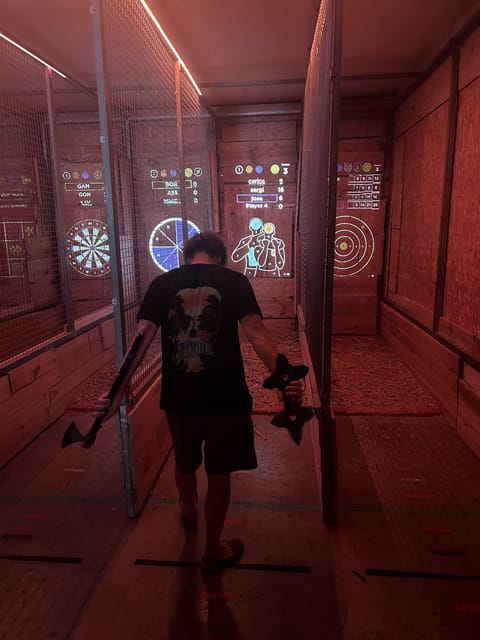 Madrid Atocha : Interactive Axe Throwing 2h - The Interactive Games and Arsenal Details