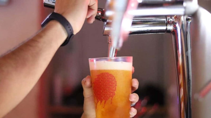 Madrid: Beer Pong Experience  Drink, Play & Compete! - What Is Included in the Beer Pong Experience