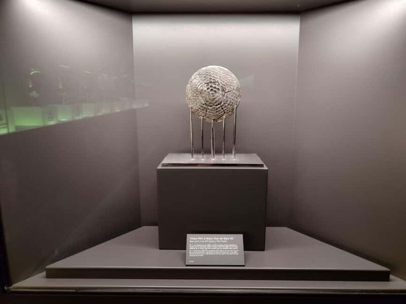 Madrid: Bernabéu Stadium Guided Tour With Megafan Upgrade - Stories and Legends from Your Guide