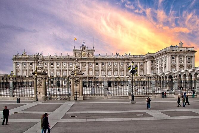 Madrid Best Walking Tour: Old city and Imperial sites - Walking Through Madrid’s Historic Streets and Squares
