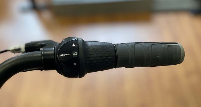 Madrid: Bike Rental with tourist map - Renting a City Bike in Madrid at Tim Bikes