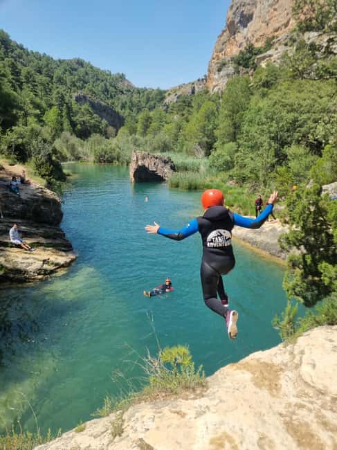 Madrid: Canyoning Tour - Aquatic Adventure with an Expert Guide - The Heart of the Activity: Descending Somosierra