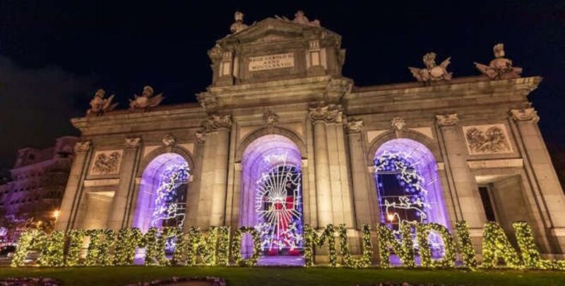 Madrid: Christmas Lights Tour by Electric Tuk-Tuk - Vehicle Comfort and Practical Tips