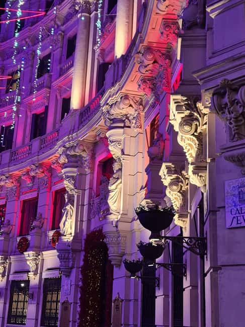 Madrid: Christmas Walking Tour with Nativity Scene - Concluding at Plaza Callao with a View of Madrid