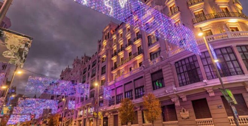 Madrid: City Highlights Tuk Tuk Tour - The Experience of a Private Guided Tour