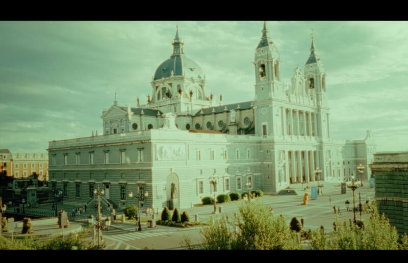 Madrid: City Tuk-Tuk Tour (3 hours) - Madrid’s Top Landmarks in a Compact Tour