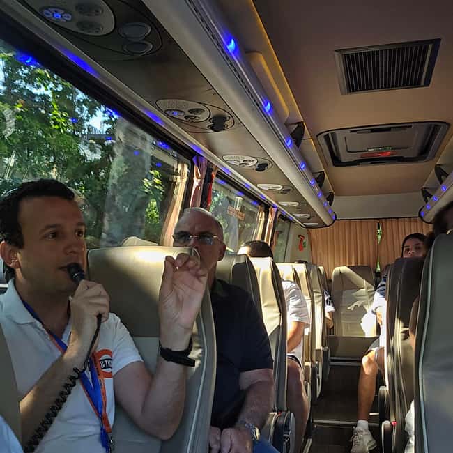 Madrid Contrasts Tour: Guided Bus and Walking Tour - Exploring Madrid’s Financial District and Salamanca Neighborhood