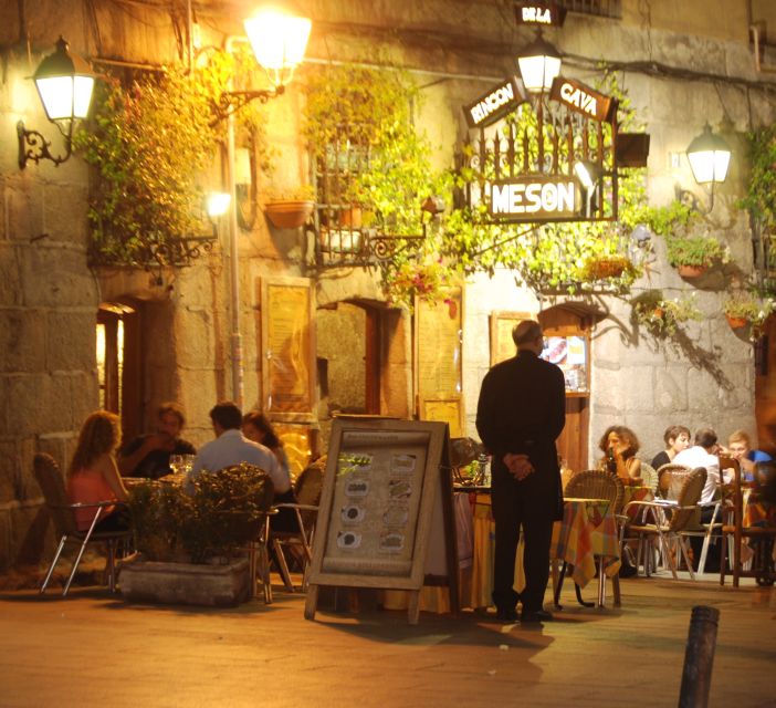 Madrid: Customized Night Tour with a Private Guide - Exploring Hidden Districts and Lesser-Known Neighborhoods