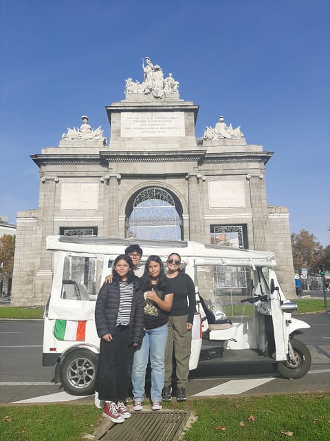Madrid: Discover Madrid in Tuk-Tuk - The Role of the Local Guide in Enhancing the Experience