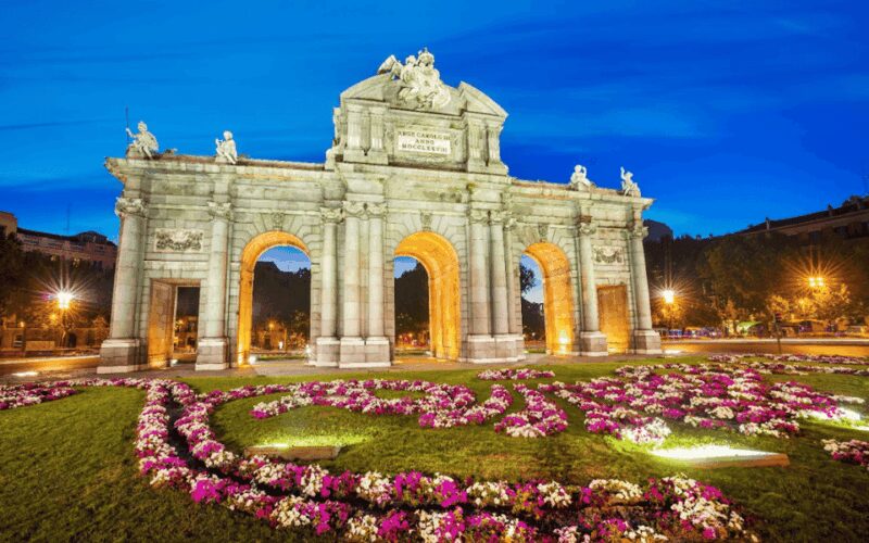 Madrid: Explore the City in an Electric Tuk Tuk - Madrid: Explore the City in an Electric Tuk Tuk