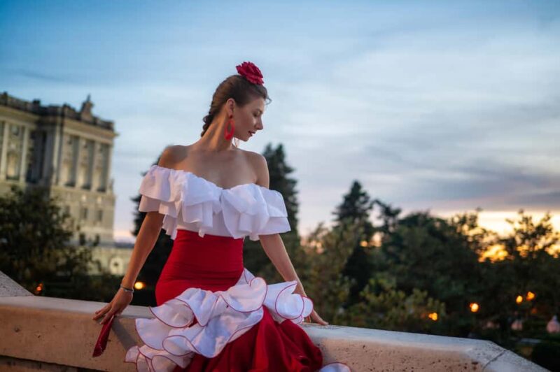 Madrid: Flamenca Photoshoot with Dress and Props - Props and Flamenco Spirit in Your Photos