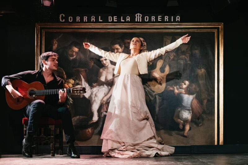 Madrid: Flamenco Show at Corral de la Moreria - Practical Details: Meeting Point, Duration, and Accessibility