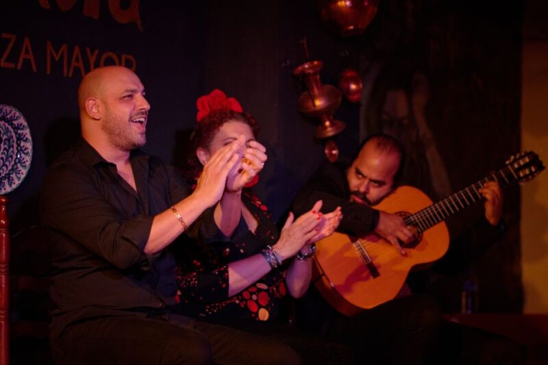 Madrid: Flamenco Show La Quimera with Drinks & Dinner Option - Key Points