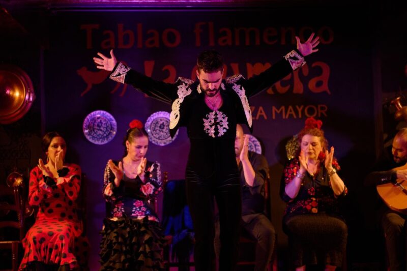 Madrid: Flamenco Show La Quimera with Drinks & Dinner Option - Meeting Points and Activity Logistics