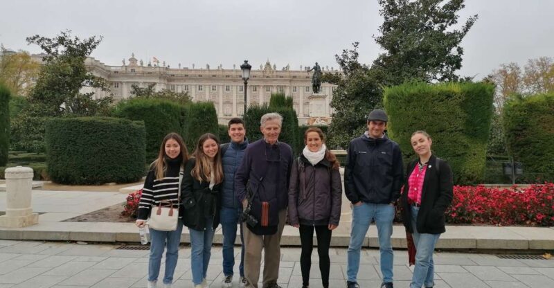 Madrid: Full-Day City Tour with Flamenco Show & Meal - Visiting the Royal Palace and Its Gardens