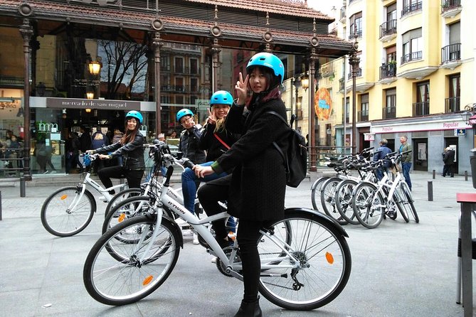 Madrid Fun and Sightseeing Bike Tour - Iconic Landmarks and Unique Stops