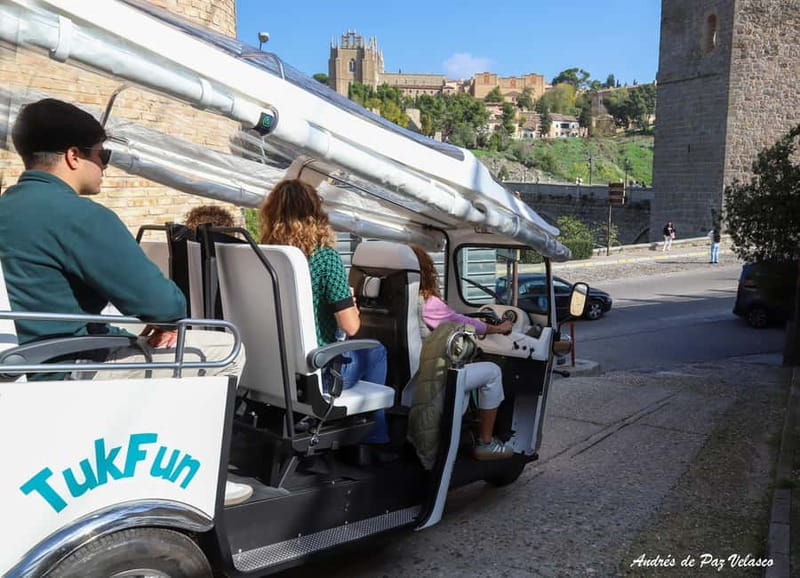 Madrid: Guided Electric Tuk Tuk Tour - Eco-Friendly Transportation with a Modern Electric Tuk Tuk