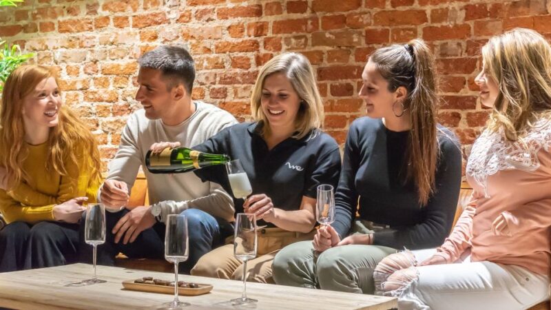 Madrid: Highlights & Parks Small Group Electric Bike Tour - The Role of the Guides and Group Size