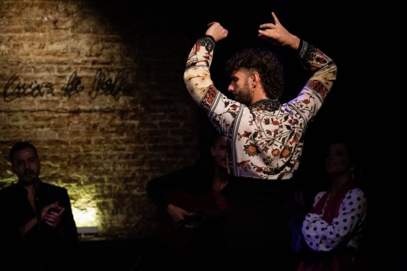 Madrid: La Cueva de Lola Flamenco Show Tickets with Drink - Convenient Location Near Madrid’s Top Sights