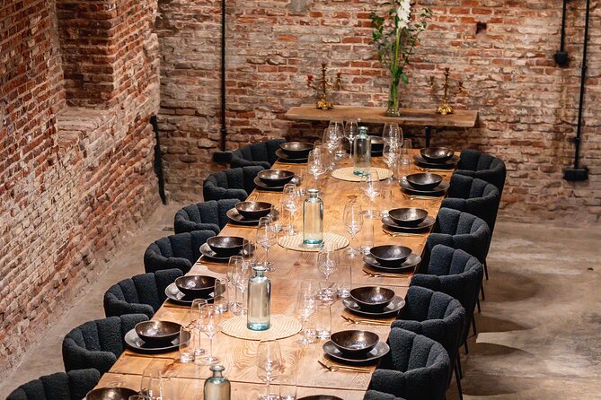 Madrid Local Tapas Tour with Private Dinner and Bottomless Wine - Exploring Lavapies’ Bohemian Vibe Before Dinner