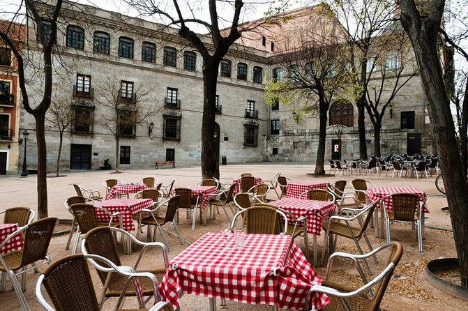 Madrid Local's Wine and Tapas Lunch Tour with a side of History - Starting in Plaza de Isabel II for a Historic Introduction