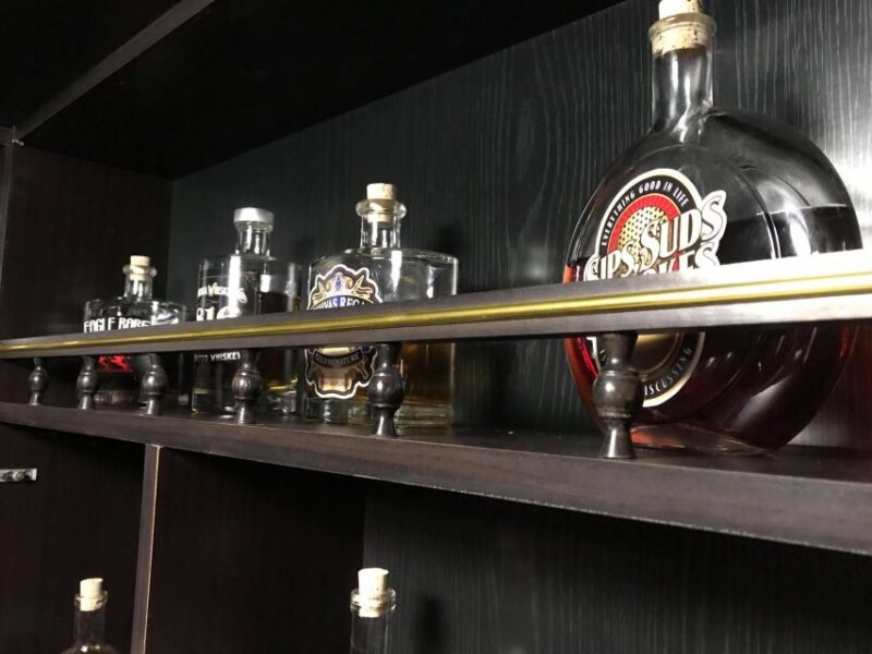 Madrid: Mob's Cage - Escape Room game - Physical and Accessibility Details