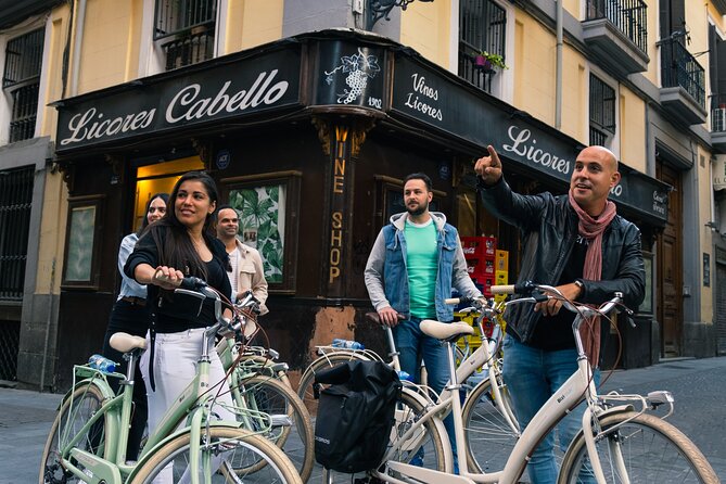 Madrid Night: Vintage Bike Tour Highlights with Optional Tapas - Starting Point in Madrid’s City Center