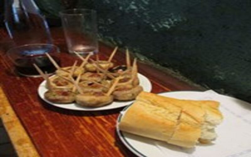 Madrid: Old Madrid Walking Food and Wine Tour - Key Points