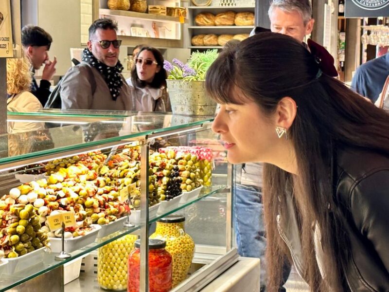 Madrid Old Town Walking Tour - Logistics and Group Experience