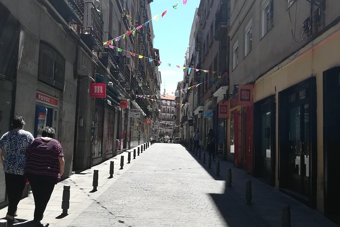 Madrid Old Town Walking Tour with Small Group - The Old Walls and Their Tales of Power and Murder