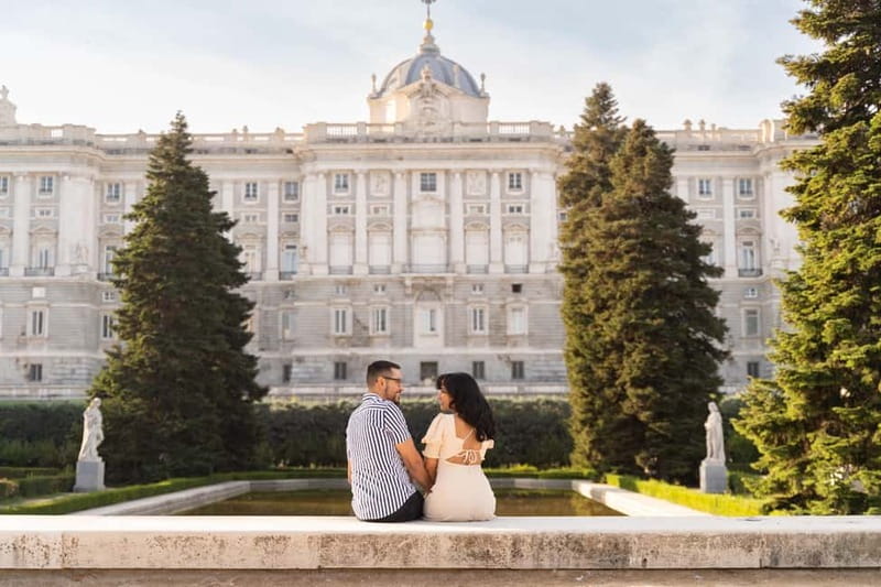 Madrid: Photoshoot for couples - Accessibility and Group Size