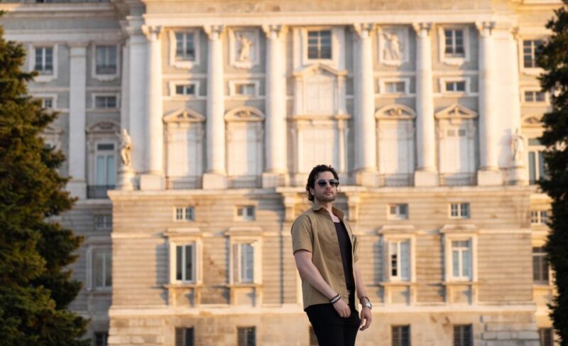 Madrid: Photoshoot for couples - Comparing to Other Madrid Experiences