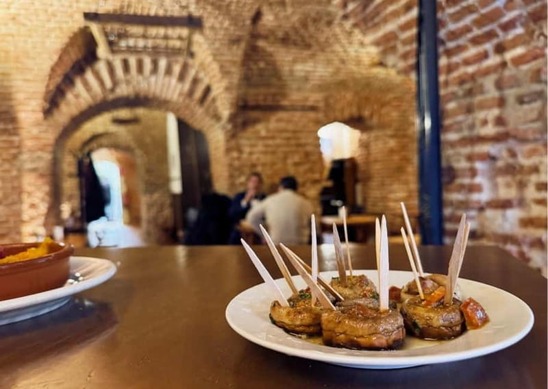 Madrid: Prado Museum and Tapas & Wine Tour with Local Guide - Explore Madrid’s Art and Culinary Delights in a 5-Hour Tour