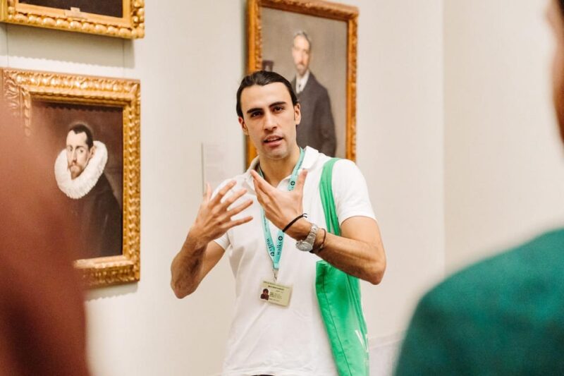 Madrid: Prado Museum & Lunch at Worlds Oldest Restaurant - The Tour’s Physical and Accessibility Considerations