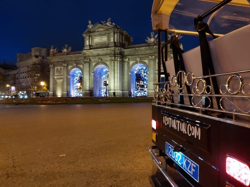 Madrid: Private Christmas Lights Tour by Eco Tuk-Tuk - Key Points