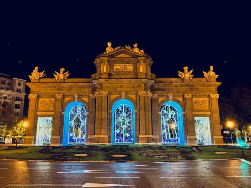 Madrid: Private Christmas Lights Tour in a Tuk Tuk to the rhythm of Christmas Carols - Madrids Christmas Lights: A Spectacle in Every Street
