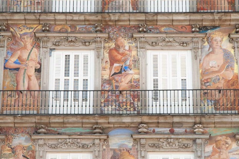 Madrid: Private Highlights Walking Tour with Rooftop Stop - Discover Madrid’s Highlights on a Private Walking Tour with a Rooftop View