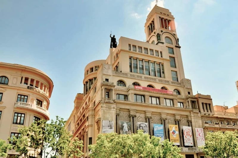 Madrid: Private Highlights Walking Tour with Rooftop Stop - The Significance of Key Squares: Plaza Mayor and Plaza de Oriente