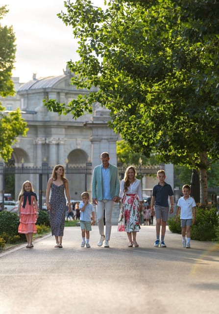 Madrid: Private Photo Tour with a Professional Photographer - Personalized Photos and Fast Delivery