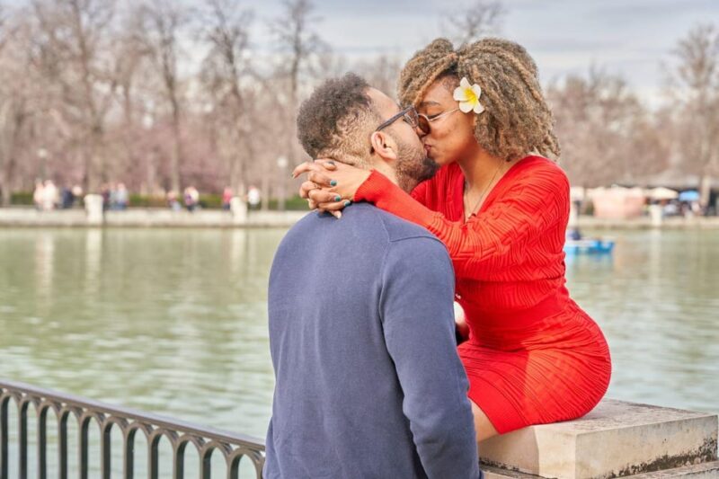 Madrid: Private Photoshoot at the Retiro Park - The Value of Digital Edited Photos and Quick Delivery